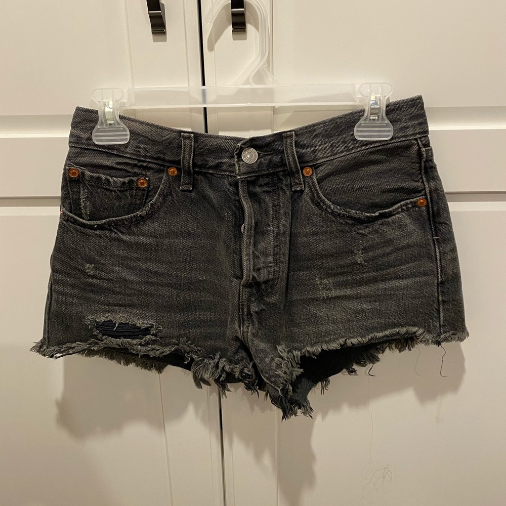 Black Levi 501 jean shorts